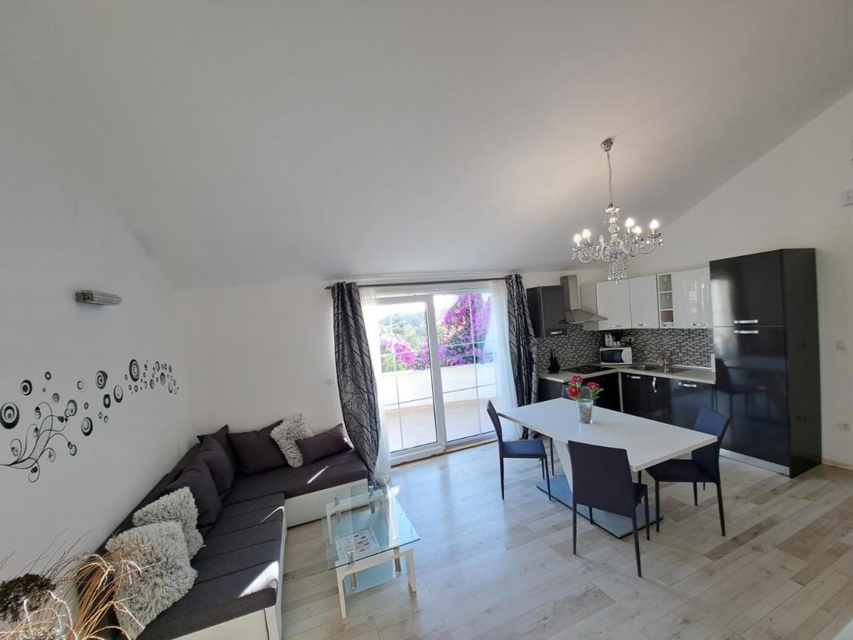 Apartment Oaza Mira Трибунь Екстер'єр фото