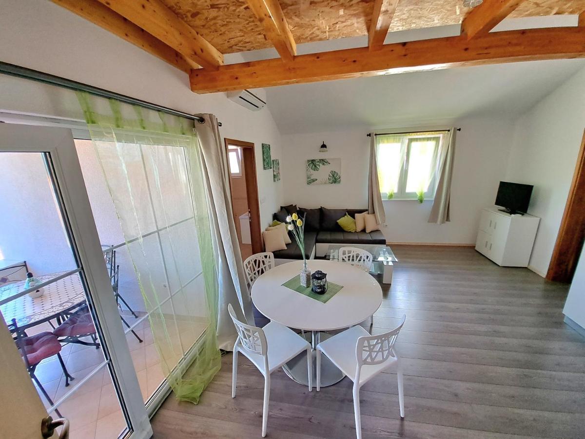 Apartment Oaza Mira Трибунь Екстер'єр фото